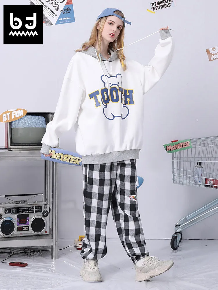 Color patchwork monogram bear print hoodie drop cuff and fleece hoodie