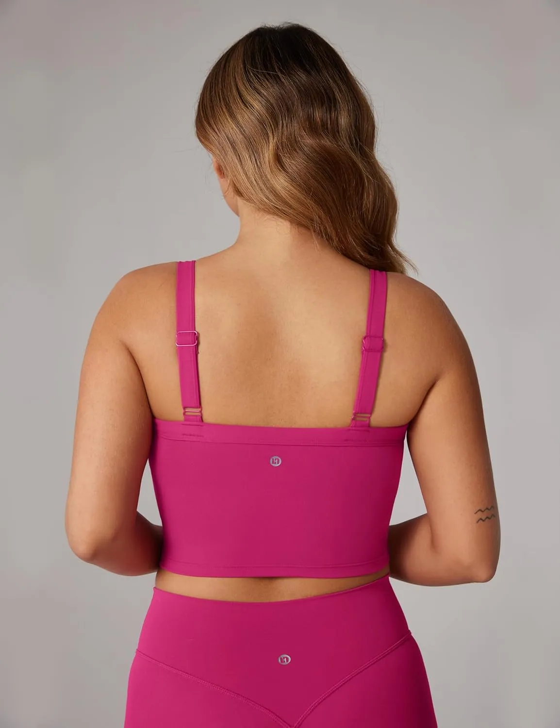 Hugcurve Adjustable Longline Sports Bra Square Neck Workout Tank Crop Tops for Women with Built in Bra Padded Camisole