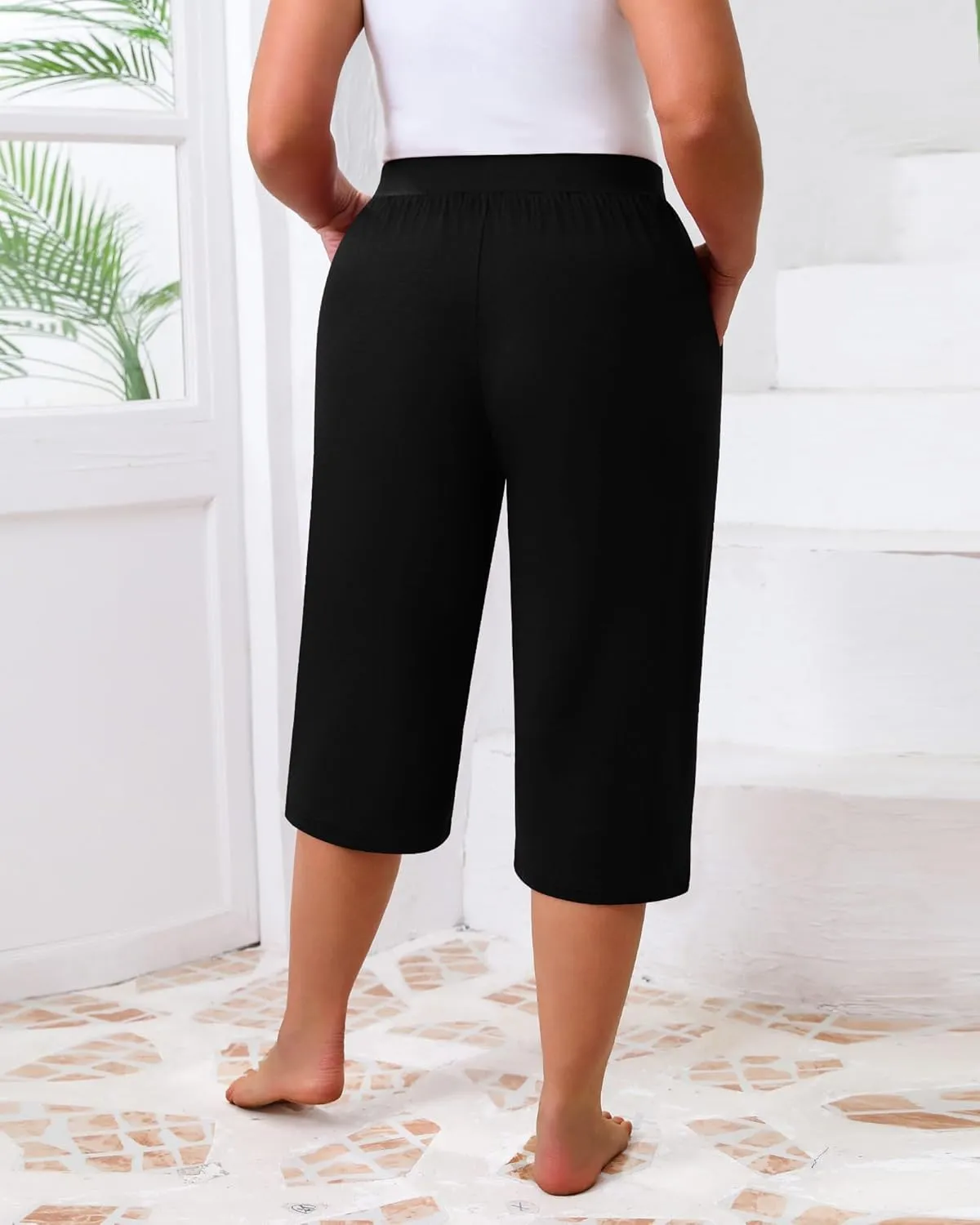 Huukeay 3 Pack Women's Plus Size Capri Pants, Cotton Wide Leg Capris Sweatpants Summer Loose Cropped Yoga Pants with Pockets