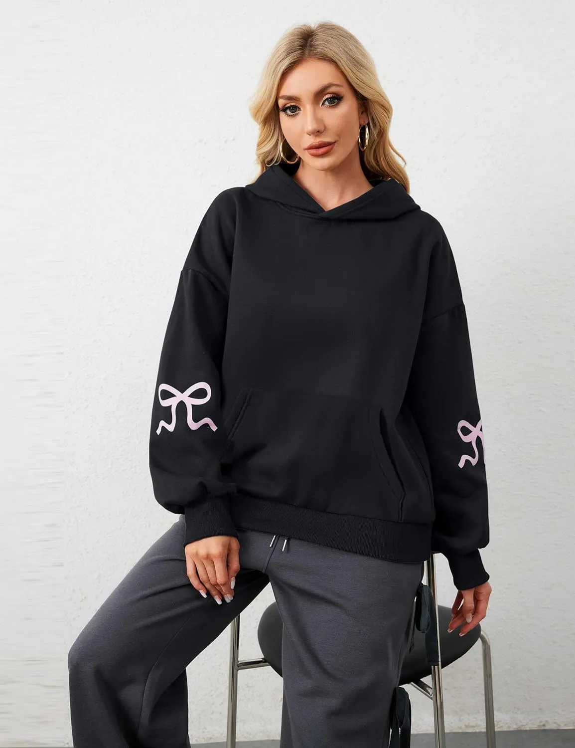 Women Cute Bow Hoodie Graphic Print Oversized Hooded Sweatshirts Long Sleeve Fleece Pullover Hoodie Tops with Pocket