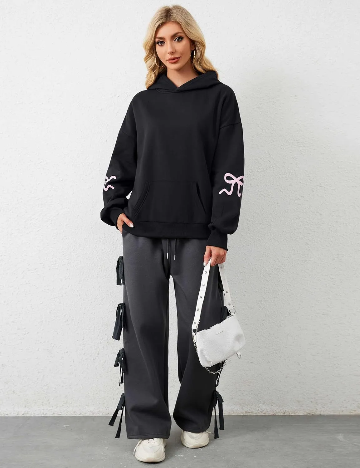 Women Cute Bow Hoodie Graphic Print Oversized Hooded Sweatshirts Long Sleeve Fleece Pullover Hoodie Tops with Pocket
