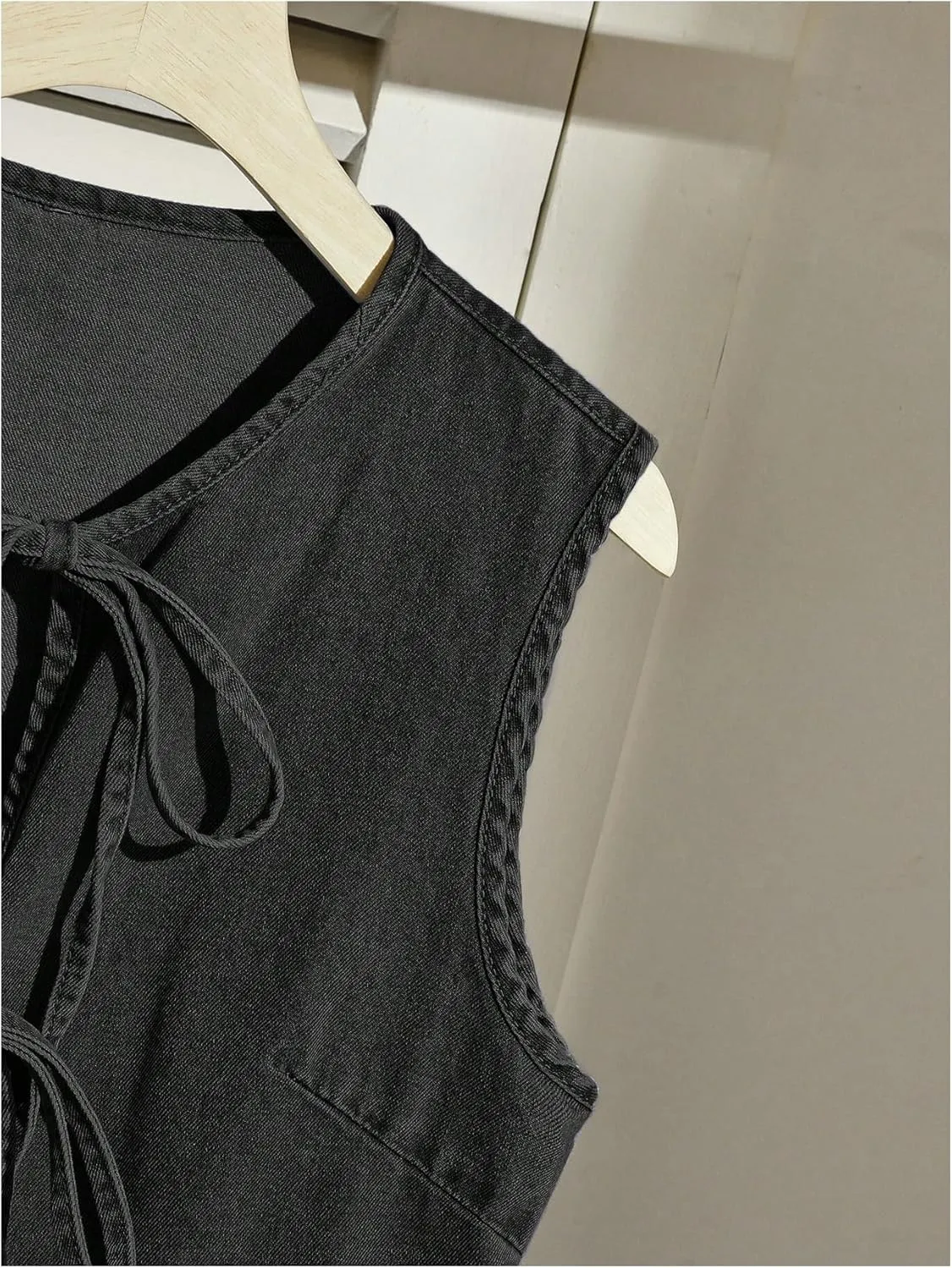 Women's Bow Tie Front Denim Vest Jacket Ruffle Hem Jean Vest Sleeveless Peplum Tank Tops Streetwear